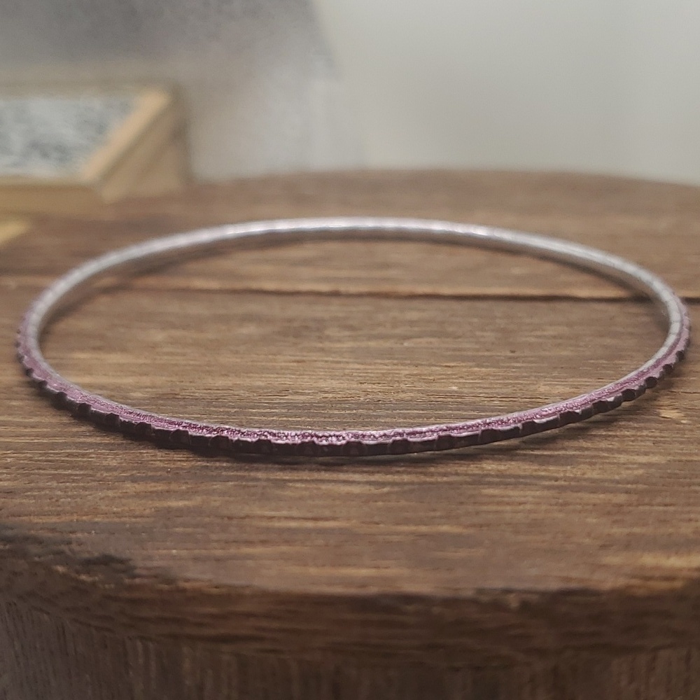 B658 scalloped edges purple bracelet slider